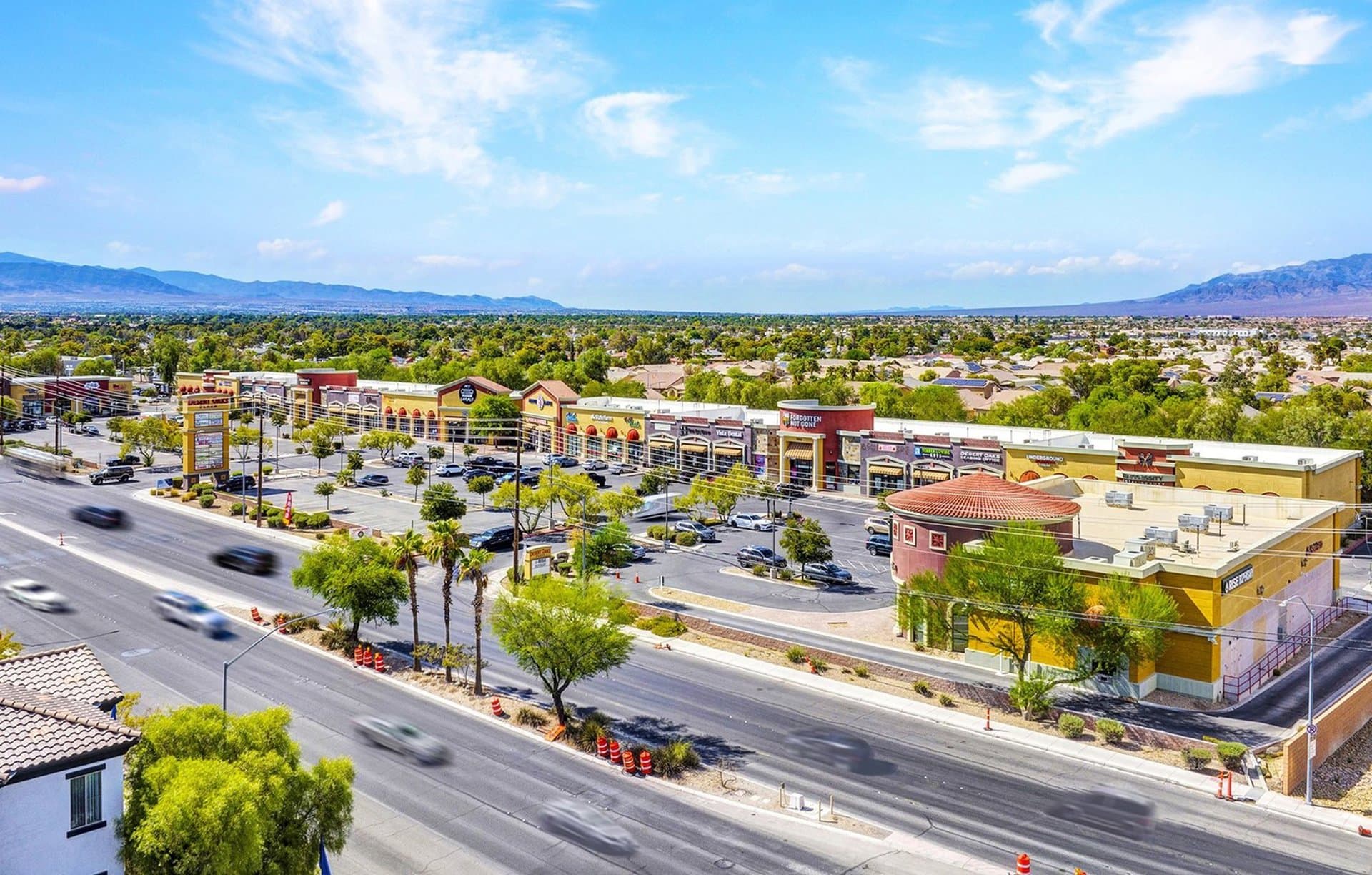 Desert Oaks Plaza